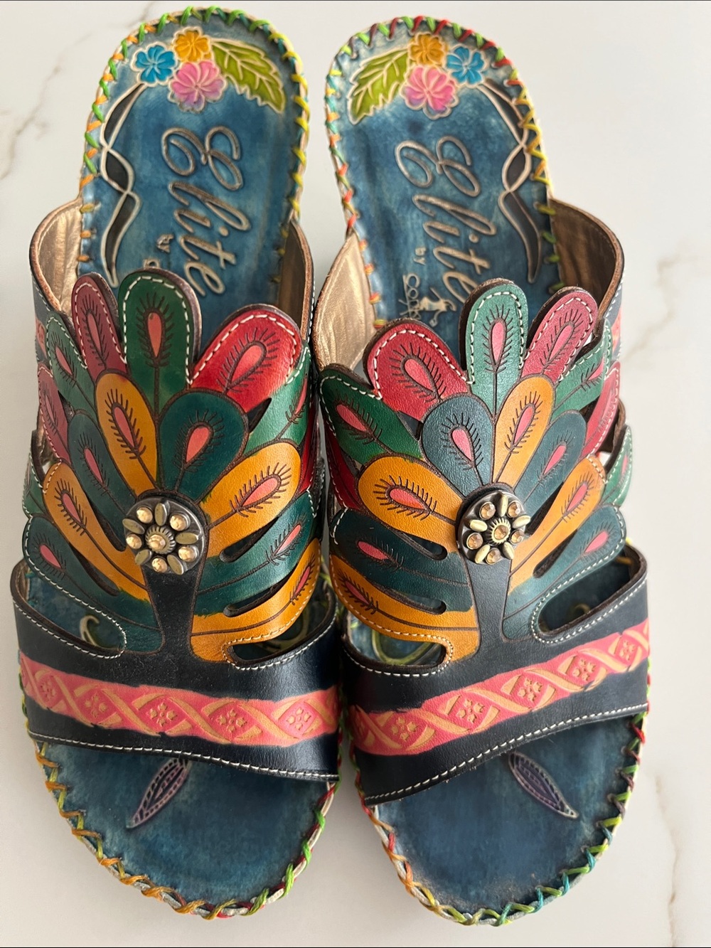 Elite by‎ Corkys NEW Multicolor Leather Beaded Feather Flower Wedge Sandals Sz 8